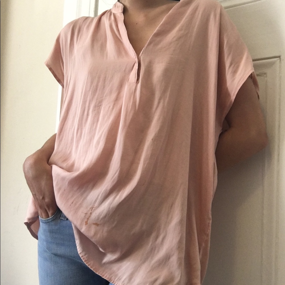 Forever 21 Plain flowy v-Neck Pink blouse